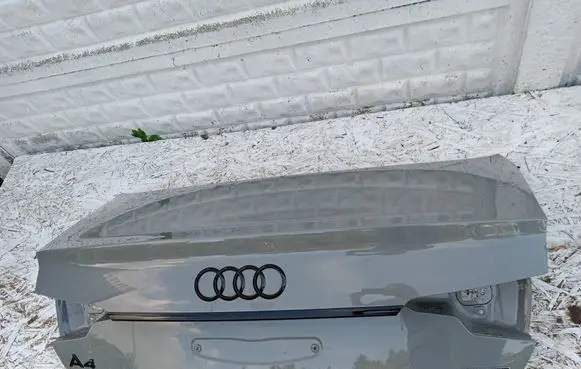 Audi A4 S4 B9 8W Tailgate/trunk/boot lid