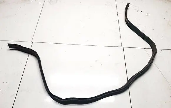 Mercedes-Benz E W211 Engine compartment rubber 