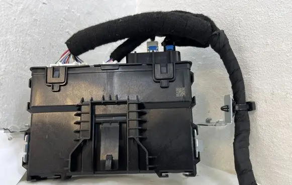 Nissan Qashqai J12 Gateway control module 284Z06UA1E