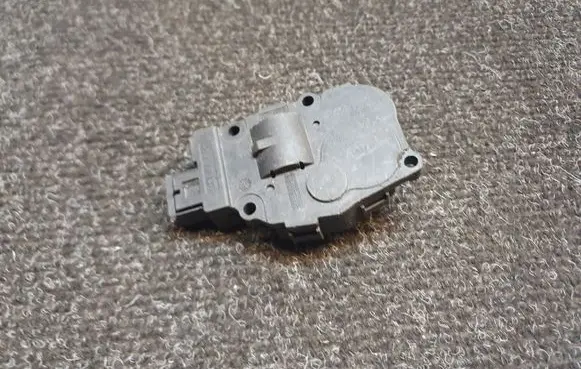 Mercedes-Benz E W212 Climate control unit EFB490 01032016