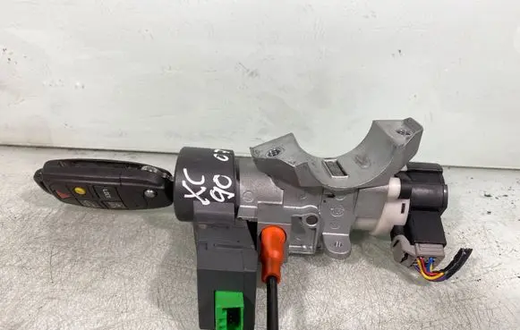 Volvo XC90 Ignition lock 8626324 8621509