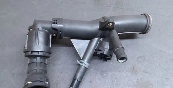 Volkswagen Golf VII Coolant pipe/hose 04L121071E 04L121026F 04L121111