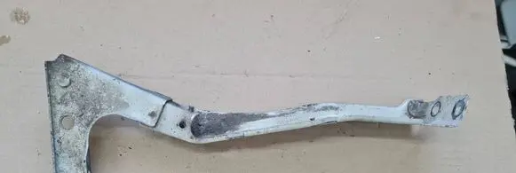 Audi A5 Sportback 8TA Fender mounting bracket 8T0821136G