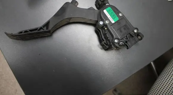 Volkswagen Transporter - Caravelle T5 Accelerator throttle pedal 7H1721503G