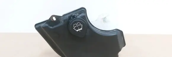 BMW Z4 E85 E86 Windshield washer fluid reservoir/tank 7110853