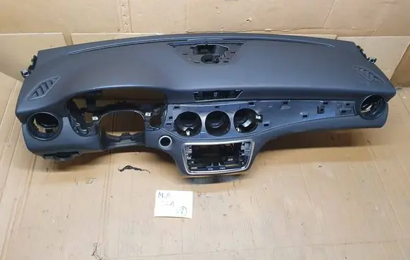 Mercedes-Benz CLA C117 X117 W117 Dashboard 