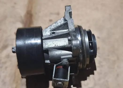 Land Rover Range Rover Sport L320 Water pump FW938501AC