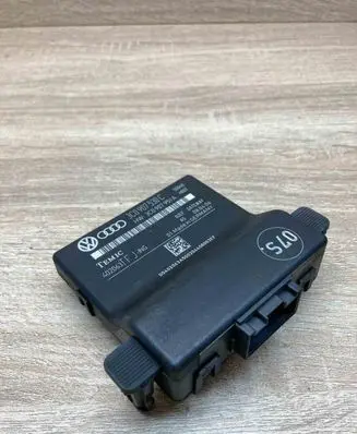 Volkswagen PASSAT B6 Gateway control module 3C0907530C 3C0907951A Black