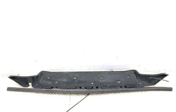 Peugeot 3008 II Wiper trim 9836200980