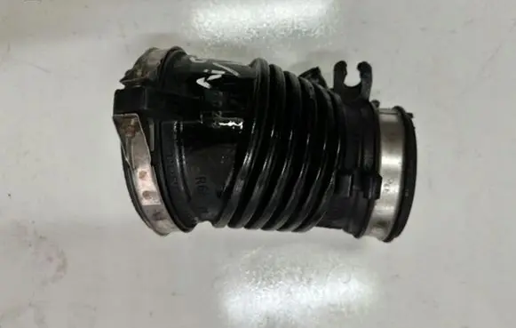 Honda CR-V Air intake duct part AFT45AFT45