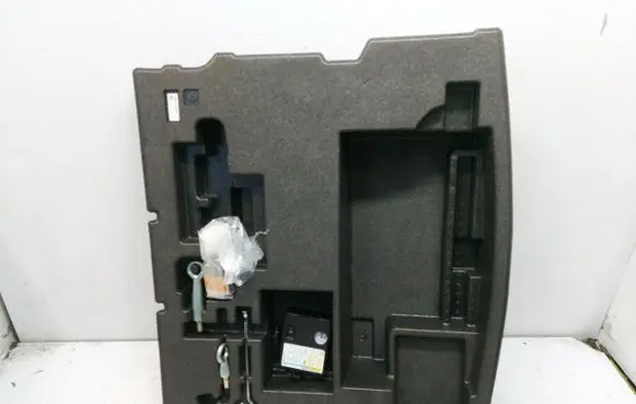 Mazda CX-60 Tool set KBB3688MXA