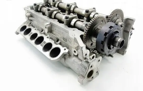 Maserati Ghibli Engine head 90352085F