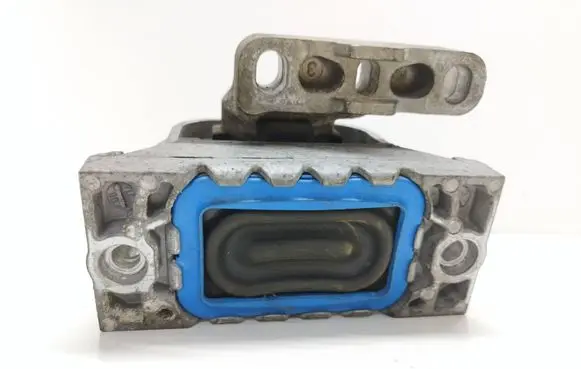 Volkswagen PASSAT B6 Engine mount bracket 1K0199262