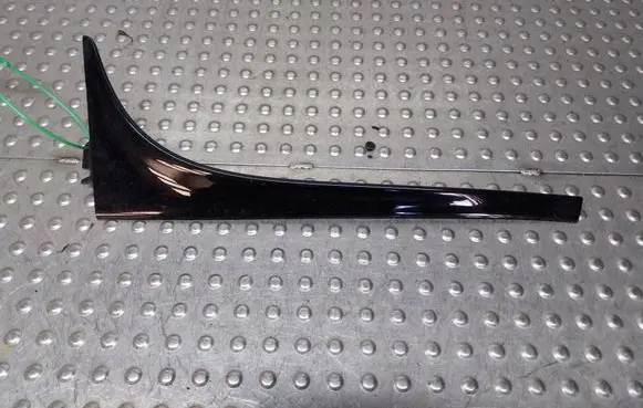 Volkswagen Golf VII Rear window tailgate spoiler S26380325 5G6805945
