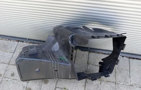 Peugeot 308 Radiator trim 9840180980