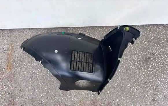 Volkswagen Golf VIII Front wheel arch liner splash guards 5H0805911H