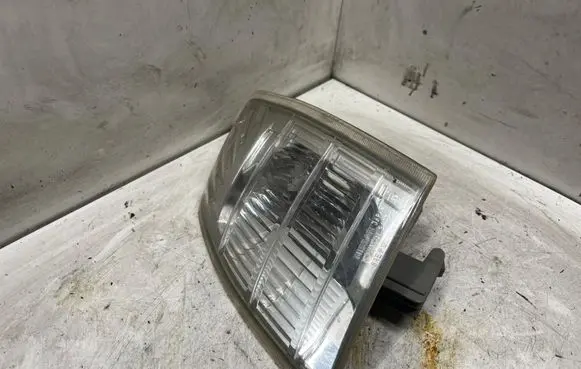 Nissan X-Trail T30 Front indicator light 3443L