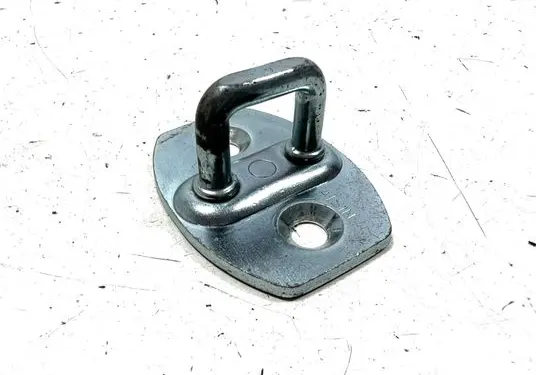 Toyota Avensis T270 Front door lock loop/hook striker 