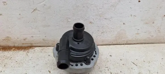 Jaguar I-Pace Electric auxiliary coolant/water pump J9D3-8501-AA