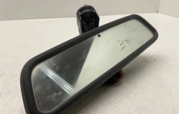 BMW 5 E60 E61 Rear view mirror (interior) E11015313
