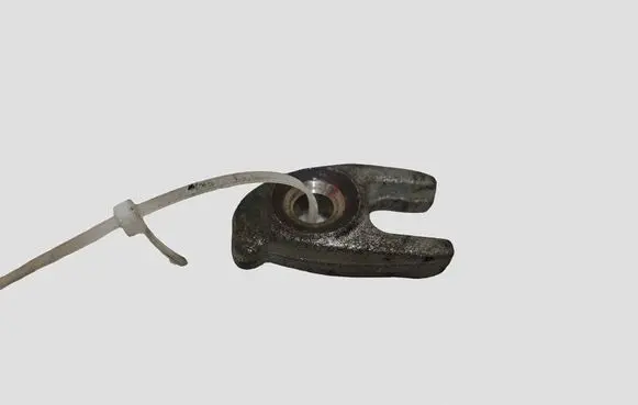 Renault Clio IV Fuel Injector clamp holder
