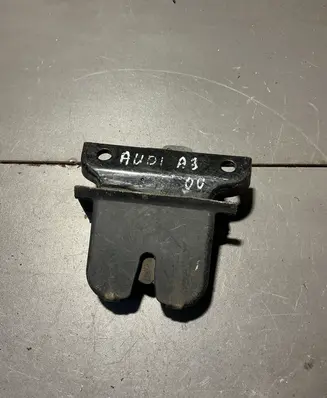 Audi A3 S3 8P Tailgate/trunk/boot lock/catch/latch 8l0827520c