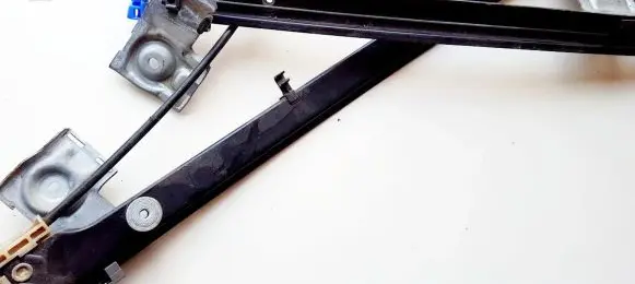 Volkswagen Polo III 6N 6N2 6NF Front door window regulator with motor 