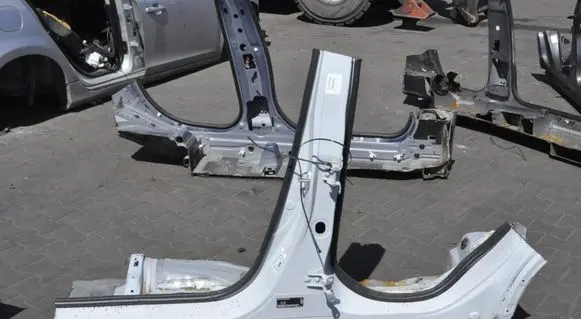 Honda HR-V Pillar (middle) 