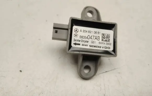 Mercedes-Benz E W212 Airbag deployment crash/impact sensor A2048210651
