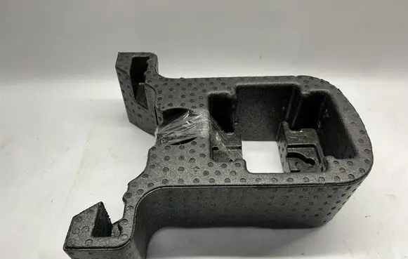 Ford Mustang VI Other trunk/boot trim element FR3B17009BD