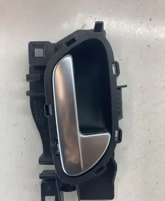 Peugeot 508 Front door interior handle 9660525380