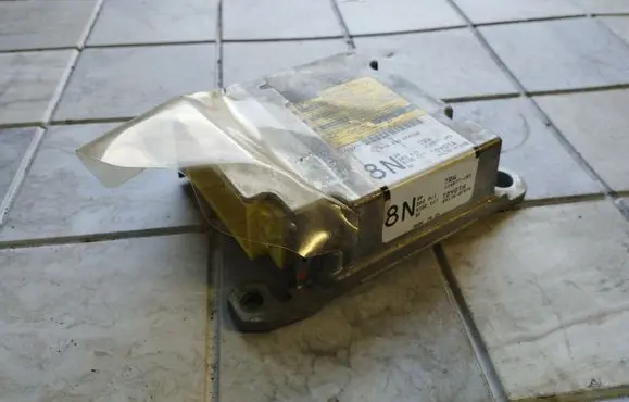Toyota Corolla Verso AR10 Airbag control unit/module 216877103 891700F070