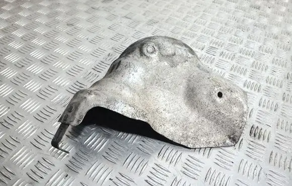 Chevrolet Captiva Exhaust heat shield