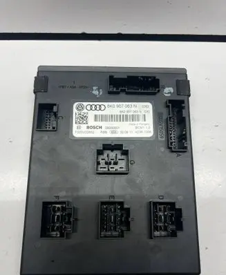 Audi A4 S4 B8 8K Comfort/convenience module 8K0907063N