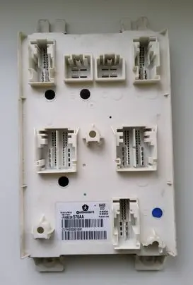 Dodge Journey BSM Control unit 68226576AA YH203301591 207219170000