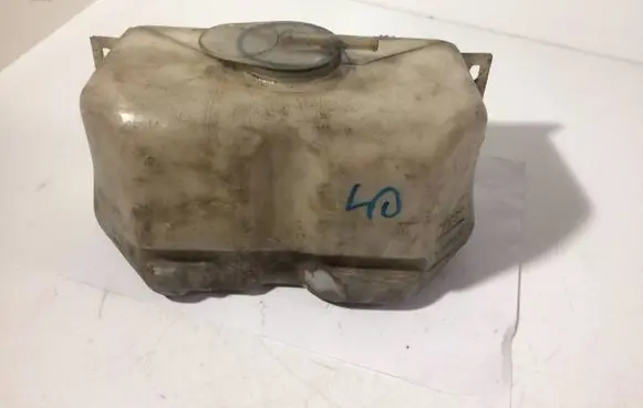 Nissan Patrol 260 Windshield washer fluid reservoir/tank