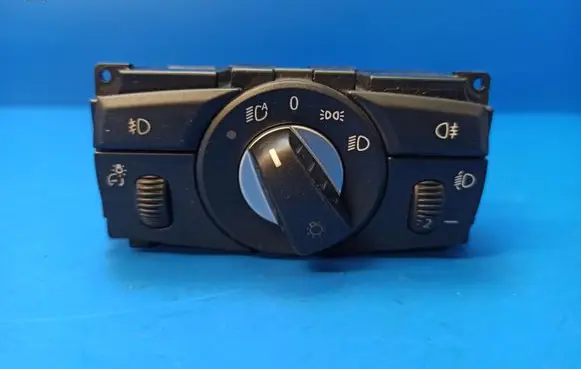 BMW 5 E60 E61 Light switch 6988555 33295101 913472502