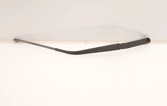 Mazda 6 Front wiper blade arm D6860