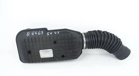Ford Mondeo MK II Air filter box 98BB9F763BD