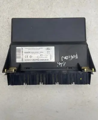 Ford Fusion Fuse module 97RA000001 5WK48033D