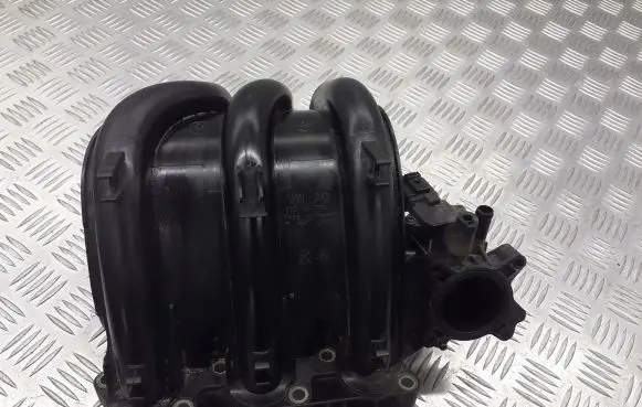Volkswagen Polo IV 9N3 Intake manifold 03D129766L