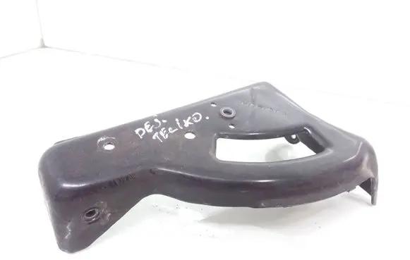 Mercedes-Benz R W251 Side radiator support slam panel 06712571