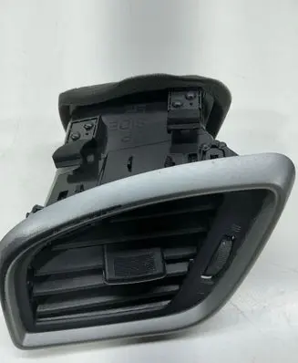 Nissan Murano Z52 Dashboard side air vent grill/cover trim 682P15AA0A