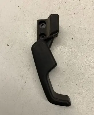 Volkswagen PASSAT B3 Engine bonnet (hood) release handle 357823533