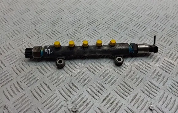 Toyota Corolla Verso AR10 Fuel main line pipe 238100R020 8945860010