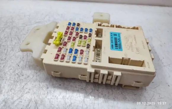 Hyundai ix35 Fuse module 919502S741 7064601