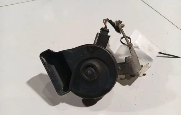 Volkswagen PASSAT B7 Horn signal A046522