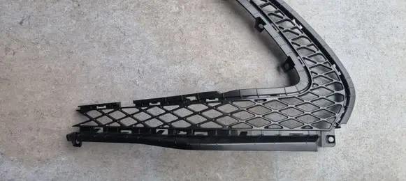 Genesis GV60 Front bumper lower grill 865D3CU000