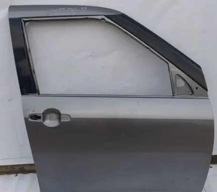 Suzuki Swift I Front door 