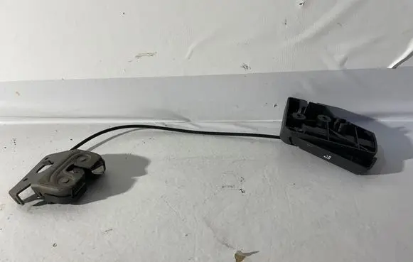 BMW 3 E92 E93 Seat back rest lock catch 52207112863